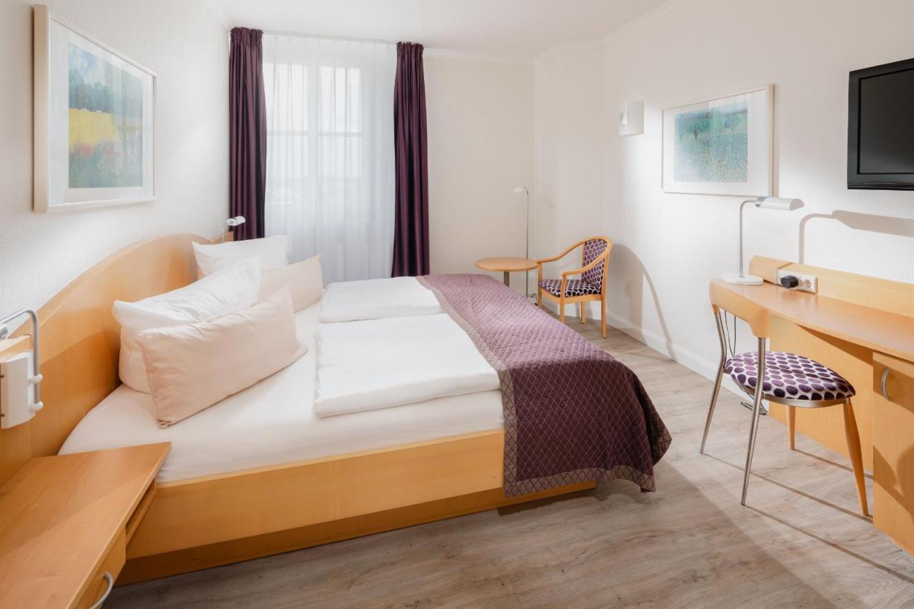 Hotel Kuenstlerhaus Нордерней Экстерьер фото